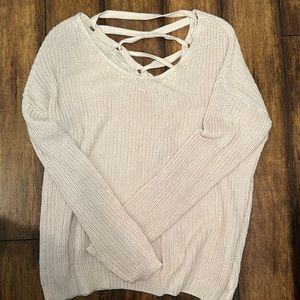 Cris-cross sweater